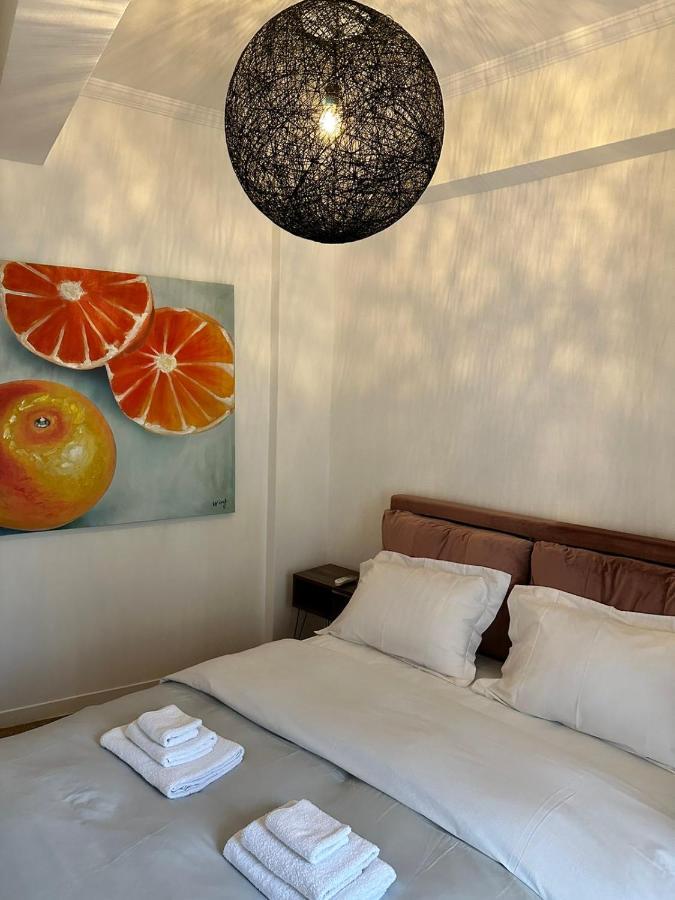 Cozy Apartment At Gazi Square Афины Экстерьер фото